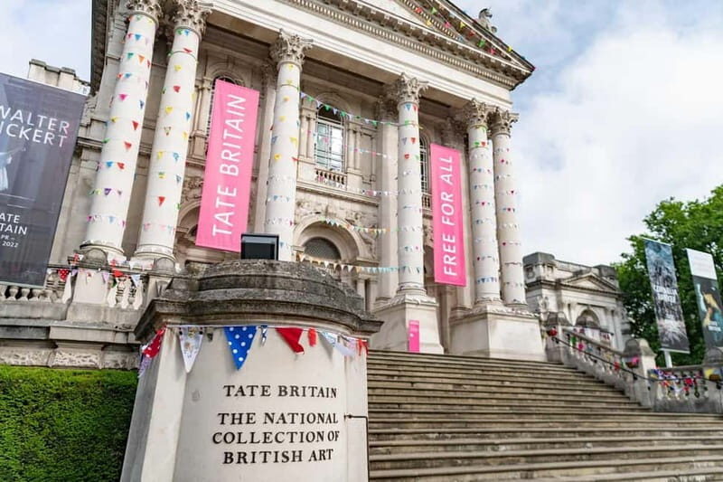 London: Tate Britain Turner and Constable Exhibition - Your first stop: exchanging tickets at the Manton ticket desk
