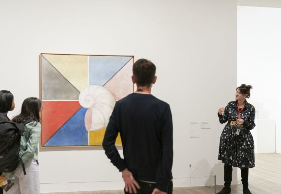 London: Tate Modern Official Guided Tour - Architecture and History Facts That Actually Help You Look