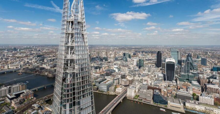 London: The Shard Entry Ticket with Champagne - Inside vs outside: what the open-air platform adds