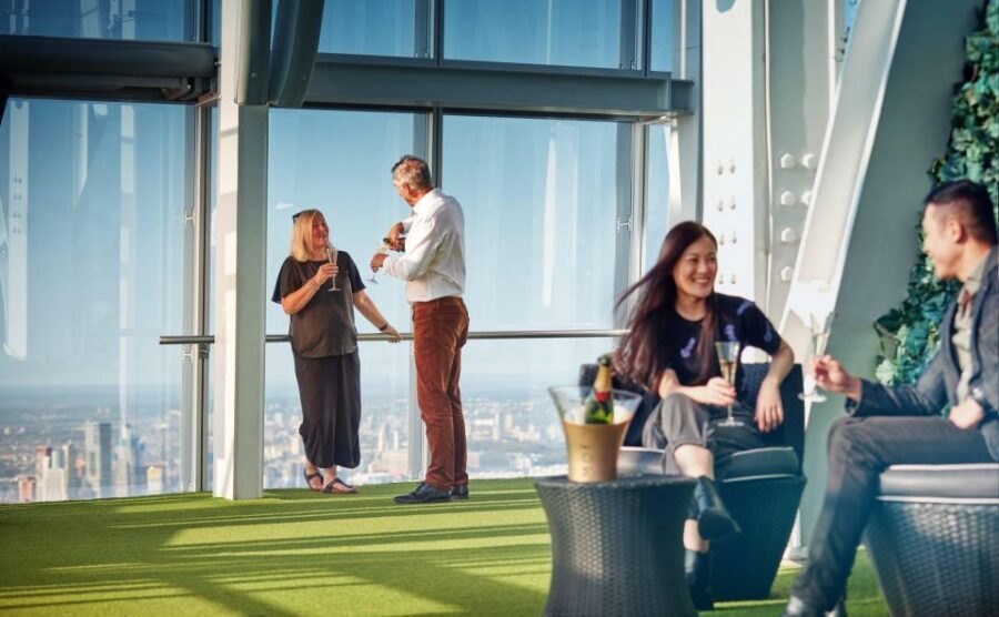 London: The Shard Entry Ticket with Champagne - Photo stop and souvenir image: worth it, but plan for the cost