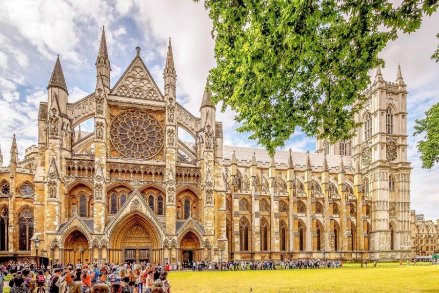 London: Top 30 Sights Walking Tour & St Pauls Cathedral - Key highlights worth choosing this tour for