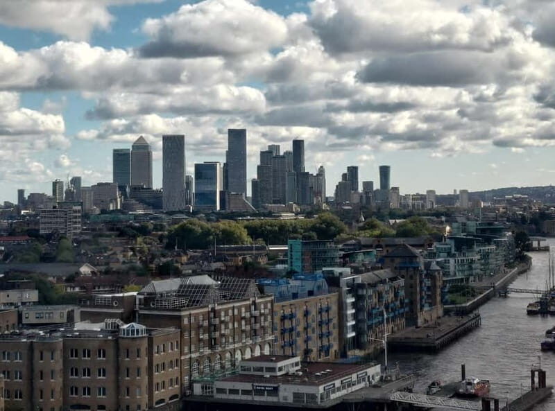 London: Tower of London and Tower Bridge Private Tour - Key highlights worth circling on your map