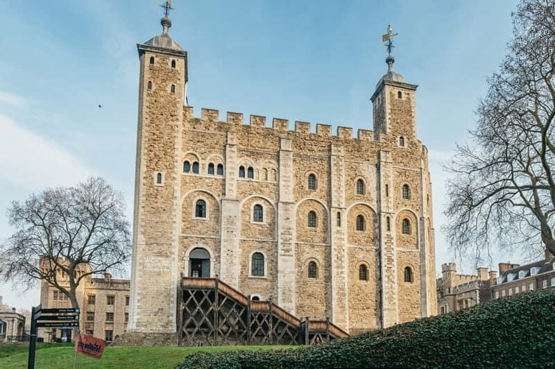 London: Tower of London Early Access w/ Beefeater and Jewels - How early access changes the whole Tower of London visit