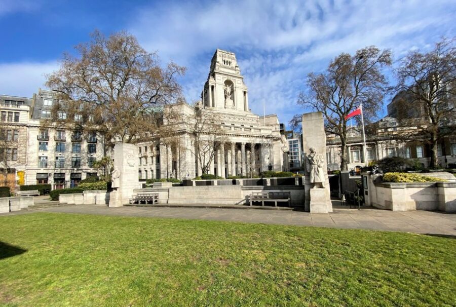 London: Tower of London Guided Tour with Crown Jewels Option - Who should book this Tower of London + Crown Jewels tour