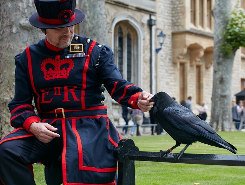 London: Tower of London, Hop-on, Hop-off Bus & River Cruise - Timing Tips: Avoiding Traffic and the One Bus-Route Problem