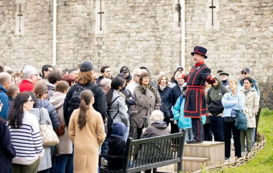 London: Tower of London, Thames Boat & Changing of the Guard - Quick hits to know before you go