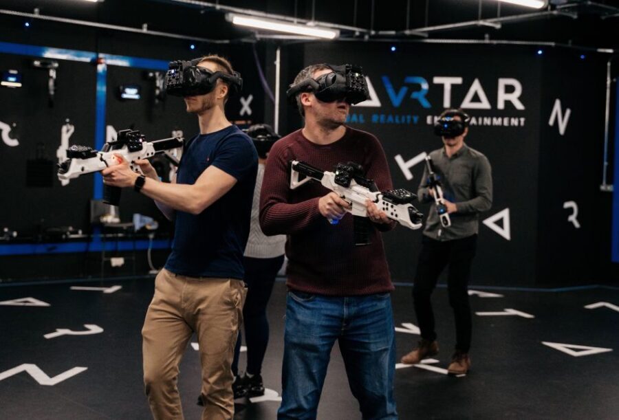 London: UK's Only 60-minute Free-Roaming VR experience - Gear and Comfort: What to Wear, Glasses Fit, and Why the Mask Matters