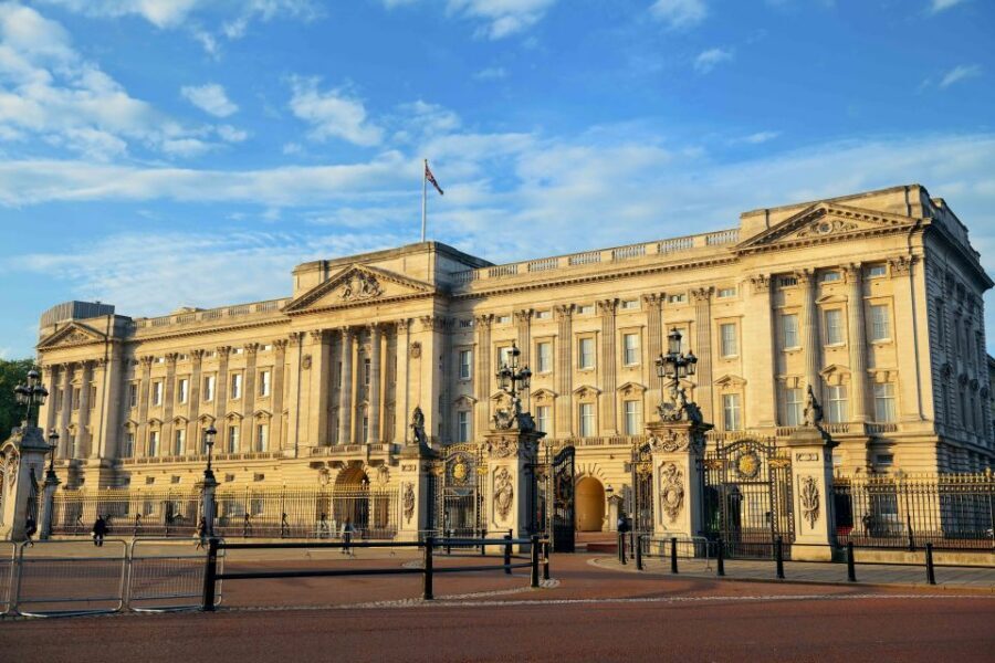 London: Vintage Bus Tour and London Eye Ticket - Who Should Book This (and Who Should Skip)