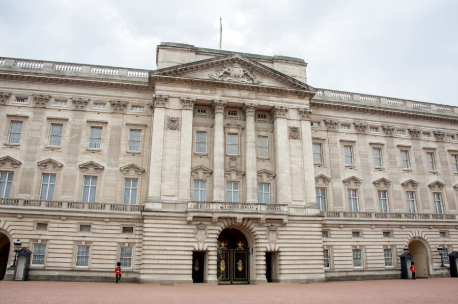 London: Vintage Bus Tour and London Eye Ticket - The Thames Cruise Portion: Globe, HMS Belfast, and London Bridge Views