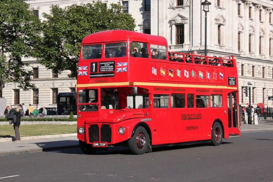 London Vintage Bus Tour, Thames Cruise, Fish & Chips - Who this tour suits best (and who should skip it)