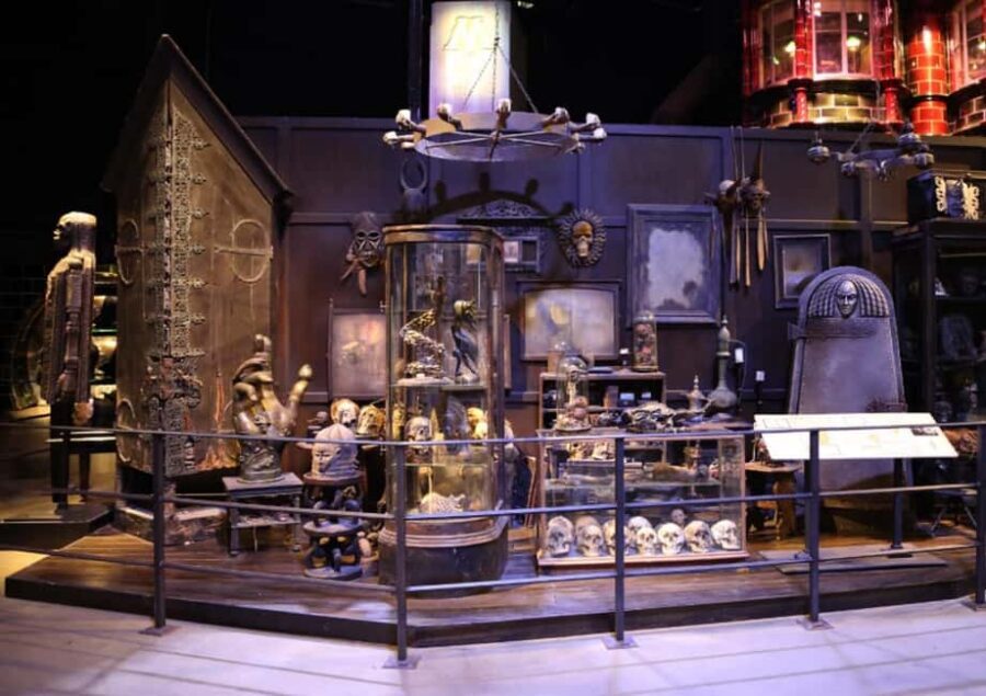 London: Warner Bros. Studio Harry Potter Tour & Branded Bus - Platform 9¾ and the Hogwarts Express: the set that hits hardest