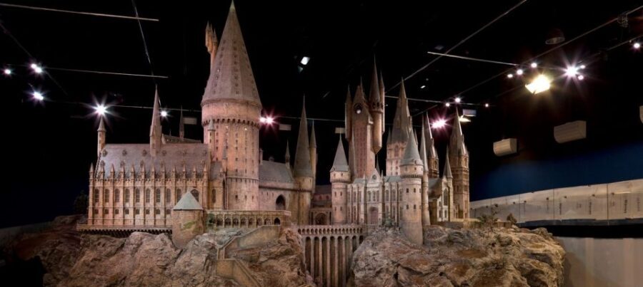 London: Warner Bros. Studio Tour with Hotel Pickup - London Pickup and the Real-Time Convenience Factor