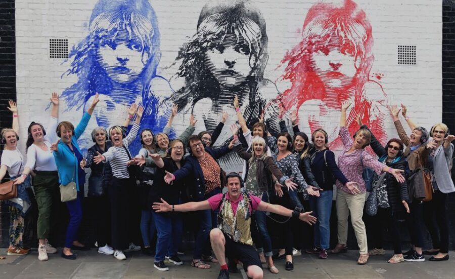 London West End Musical Silent Disco Walking Tour Top 1% - Guides and safety stewards: the difference between chaos and a party