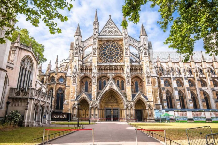 London: Westminster Abbey, Big Ben & Buckingham Guided Tour - Price and Value: Where the $55 Really Fits