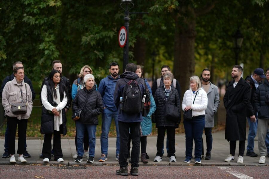London: Westminster Abbey, Big Ben, Buckingham Palace Tour - Who should book this tour—and who should skip it