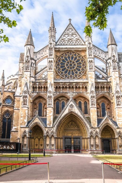 London Westminster Abbey French Tour with Fast-Track Tickets - Price and Value: Is $107 a Good Deal?