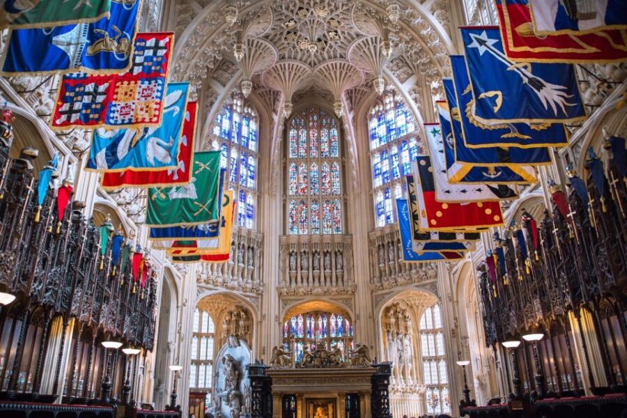 London Westminster Abbey French Tour with Fast-Track Tickets - Big Ben and the Houses of Parliament: Quick Stops With Real Meaning
