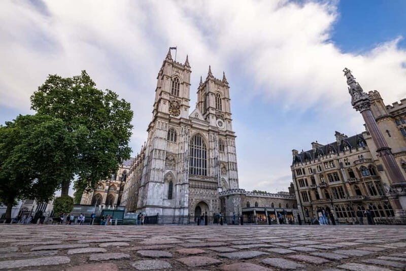 London: Westminster Abbey & Jubilee Galleries Guided Tour - Why Westminster Abbey feels different with a guide