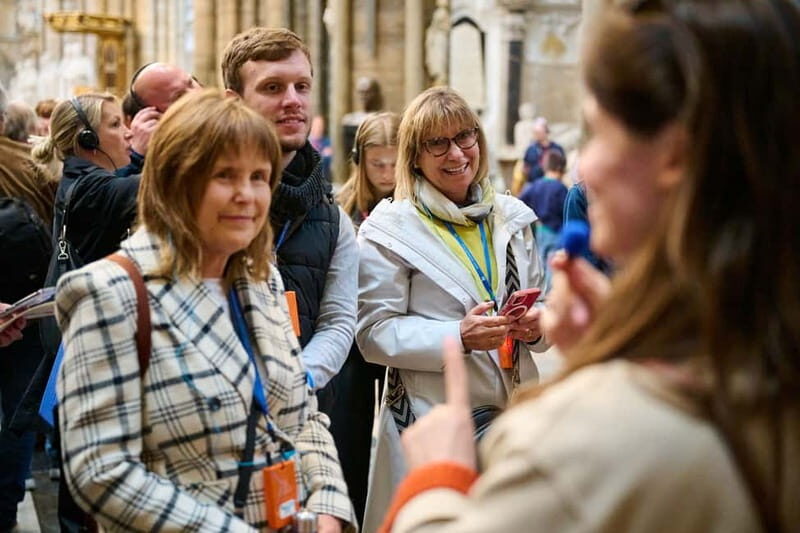 London: Westminster Abbey & Jubilee Galleries Guided Tour - The day-to-day reality: crowds, timing, and pace