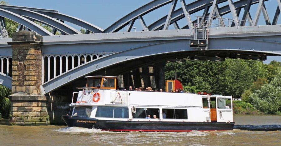 London: Westminster to Kew River Thames Cruise - Onboard Comfort: Indoor vs Outdoor, Toilets, and the Licensed Bar