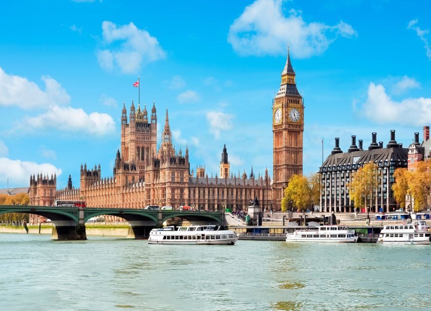 London: Westminster to Tower Bridge River Thames Cruise - Open deck views and onboard comfort (including that bar you’ll notice)