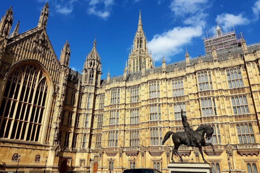 London: Westminster Tour, River Cruise, and Tower of London - About the guide: why the day can feel memorable fast
