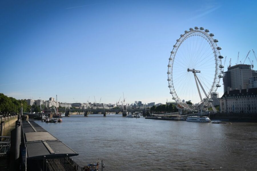 London: Westminster Walking Tour & London Dungeon Entry - Meeting at The Ritz: where the day starts and how the pacing works