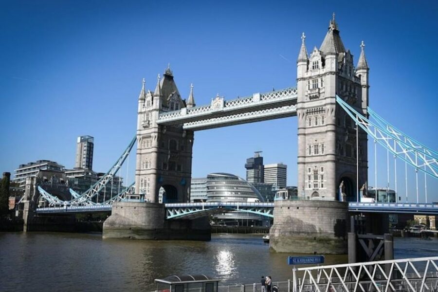 London: Westminster Walking Tour & Visit Tower Bridge - The 42-meter glass walkway: thrills, and what to do if heights bother you