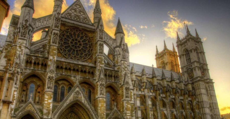 London: Westminster Walking Tour & Westminster Abbey Visit - Whitehall and Horse Guards Parade: Where Ceremony Meets Government