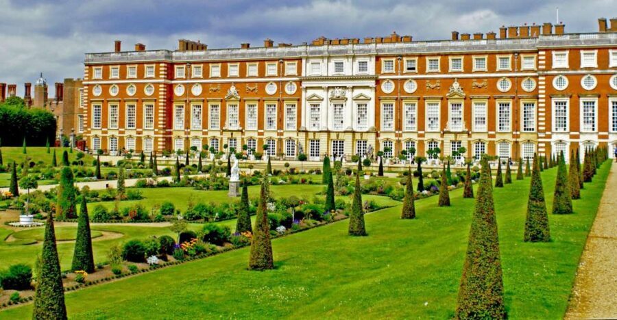 London: Windsor Castle & Henry VIII's Hampton Court Palace - Hampton Court Palace: Henry VIII’s playground turned museum