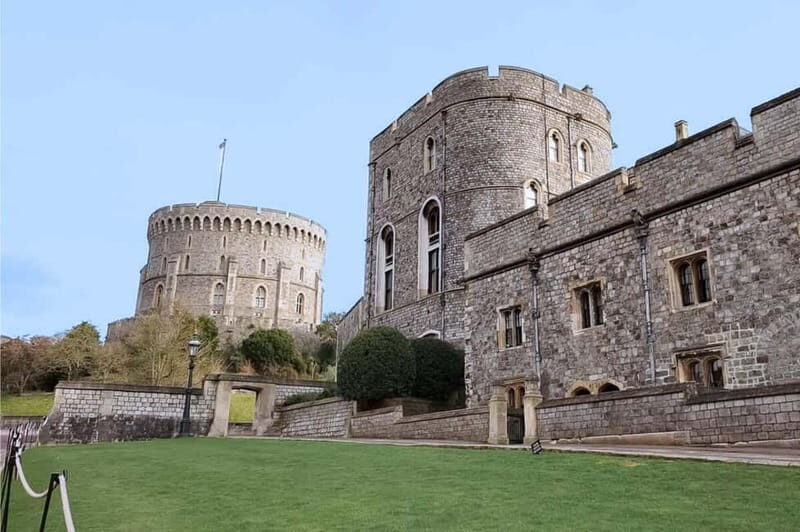 London: Windsor Castle & Tower of London Tour with Tickets - Windsor Castle First: how the guided ticket really plays out