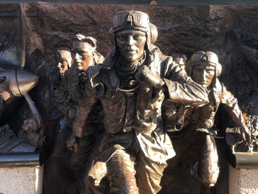 London: Winston Churchill and London in WWII Walking Tour - Key Things You’ll Notice On This WWII Westminster Walk