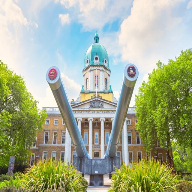 London: World War II History in London Private Guided Tour - Churchill War Rooms: the underground site where urgency becomes real