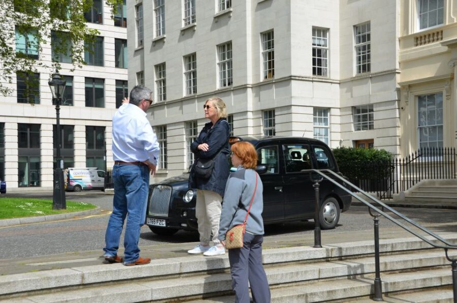 London's Hidden Treasures Tours by Black Taxi Cab - Old London Shops, First Drinking Fountain, and 1123-Era Church Weirdness