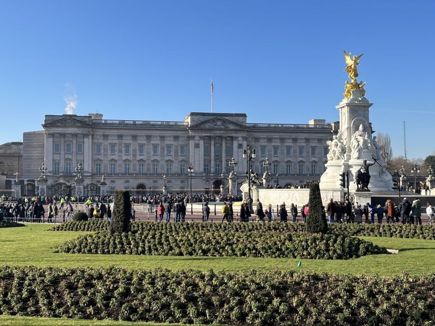London’s Royal Family and Changing of the Guard Tour - Spencer House and Lancaster House: the backstory behind royal streets