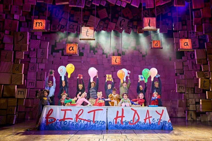 London's West End: Ticket to Matilda The Musical - Inside the staging: innovative sets, lasers, haze, and onstage tricks