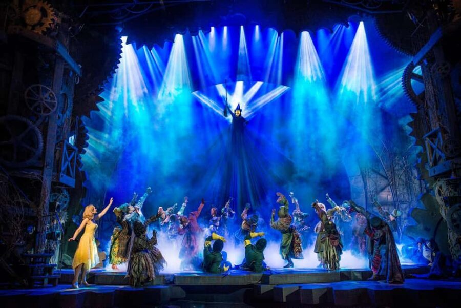 London's West End: Ticket to Wicked the Musical - Getting to Apollo Victoria: Timing That Saves Stress