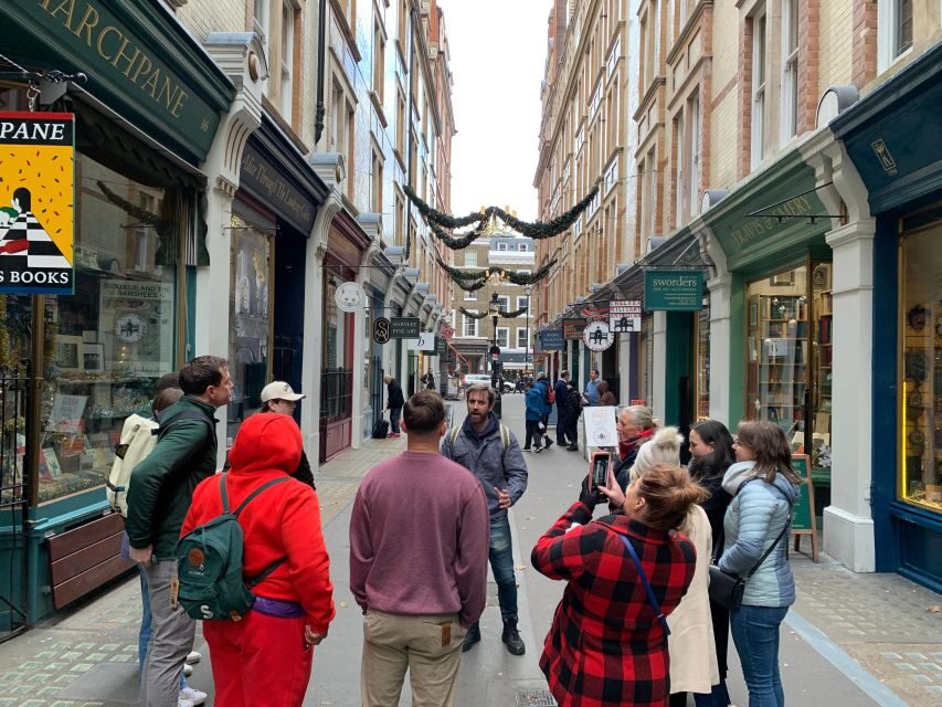 Magical Movies: London Harry Potter Tour - Start at Eros Fountain: the tour’s “movie-to-street” vibe