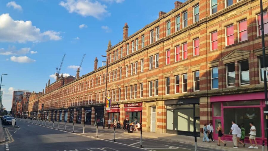 Manchester: '5 Quarters' Guided Walking Tour - Should you book the Manchester 5 Quarters guided walking tour?