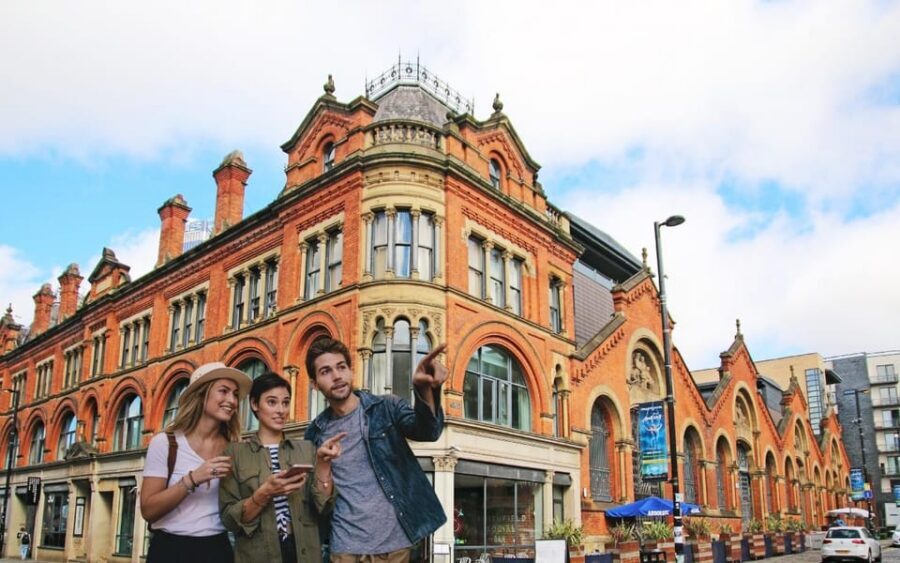 Manchester: City Walking Tour & Exploration Game - How the Go Quest Adventures App Works (and Why You Need a Pen)