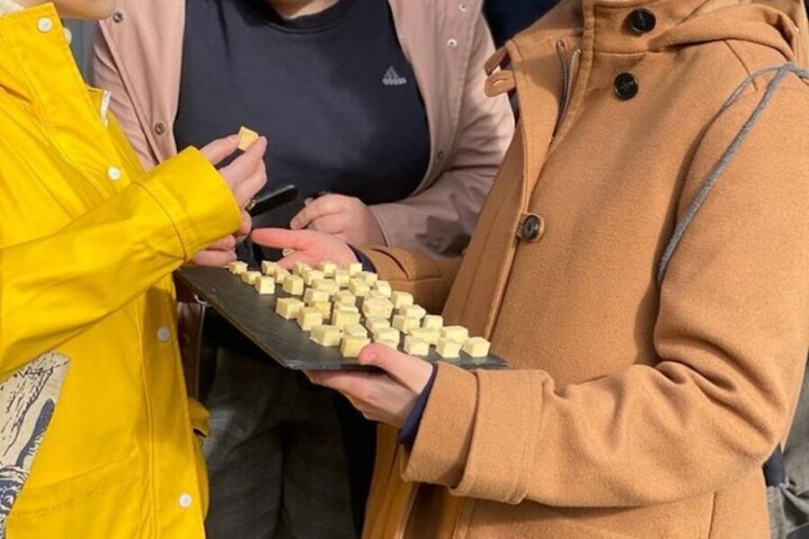 Manchester: Guided Cheese Crawl with Tastings - What you taste: cheeses, optional crackers, and wine (plus non-alcoholic choices)