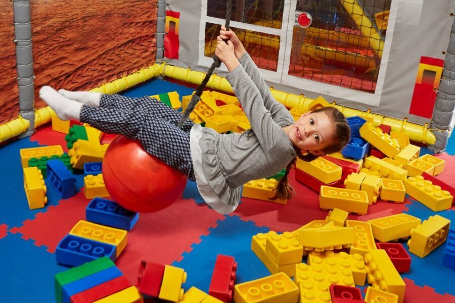 Manchester: LEGOLAND Discovery Centre Entrance Ticket - MINILAND: The interactive LEGO city that keeps toddlers and big kids busy