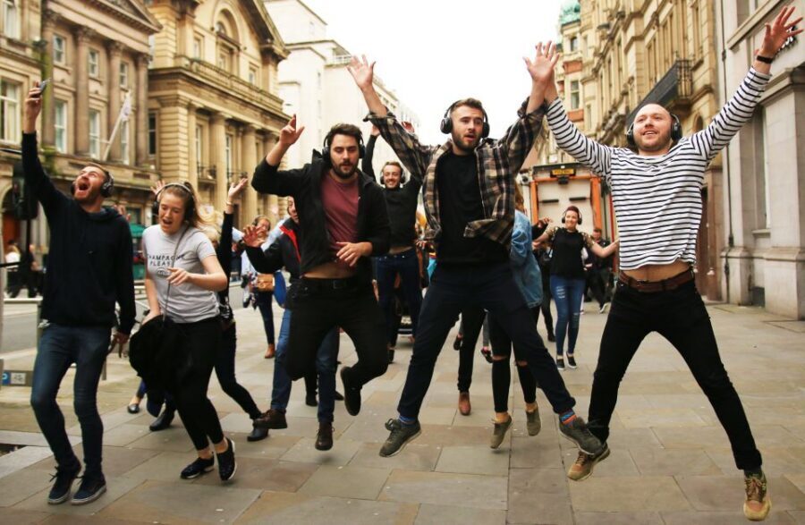 Manchester: Silent Disco Adventure Tour - Passing Landmarks, Performers, and the Public Gaping (In a Good Way)