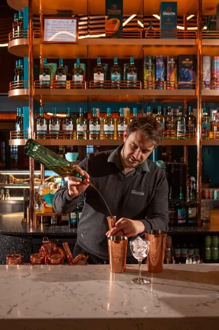 Near Inverness: The Singleton Craft and Cocktail Experience - First stop: The Singleton Distillery shop and bar vibe