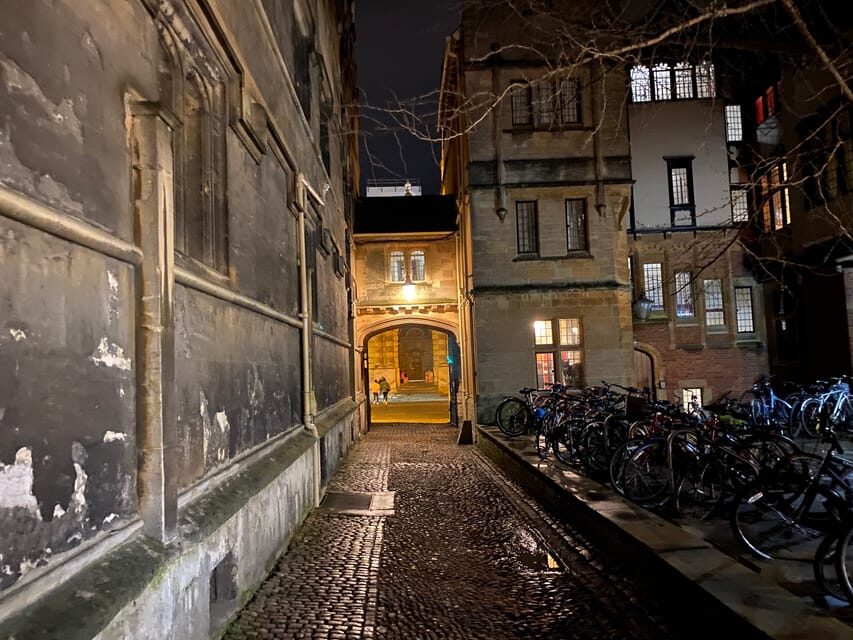 New: Oxford Costumed Ghost Tour In-Character - Should you book the Oxford Costumed Ghost Tour?