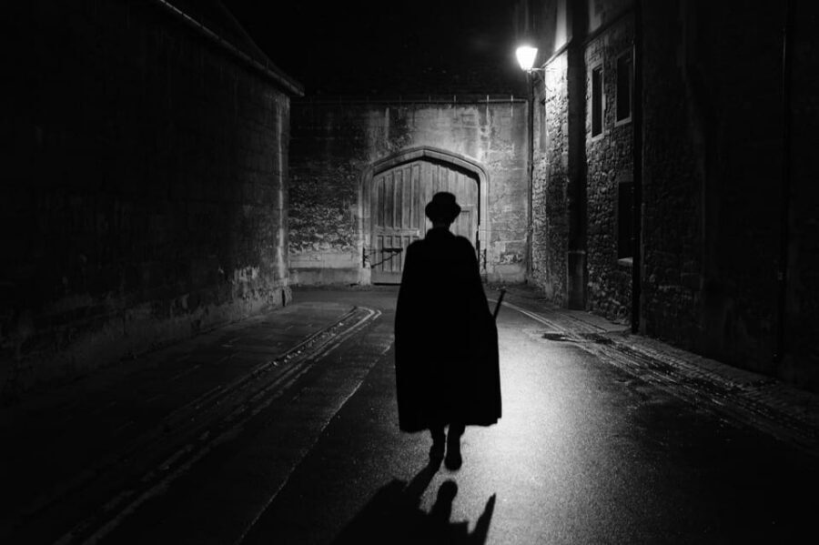 New: Oxford Costumed Ghost Tour In-Character - A night in Oxford where the story walks with you