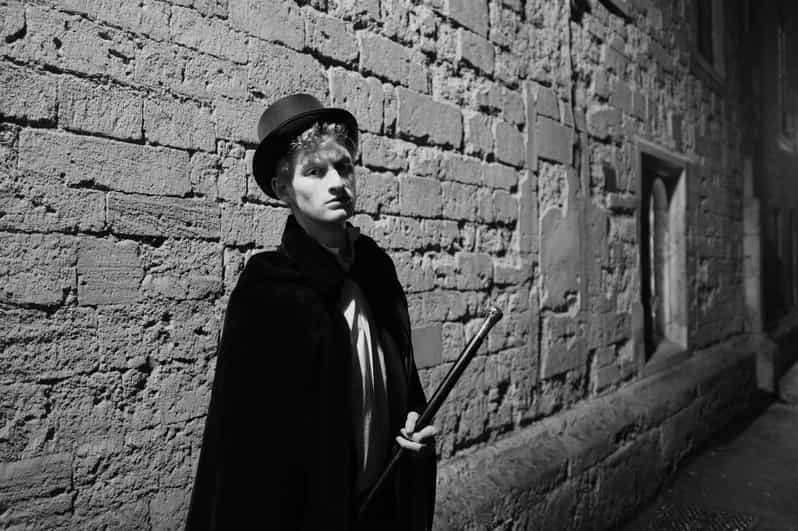 New: Oxford Costumed Ghost Tour In-Character - Who should book this Oxford ghost tour?