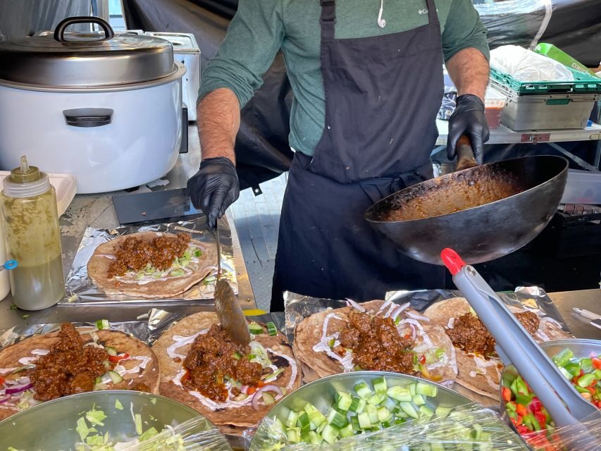 NO DIET CLUB - Bike and Food tour in London ! - South Bank Market tastings: your first hit of global flavors
