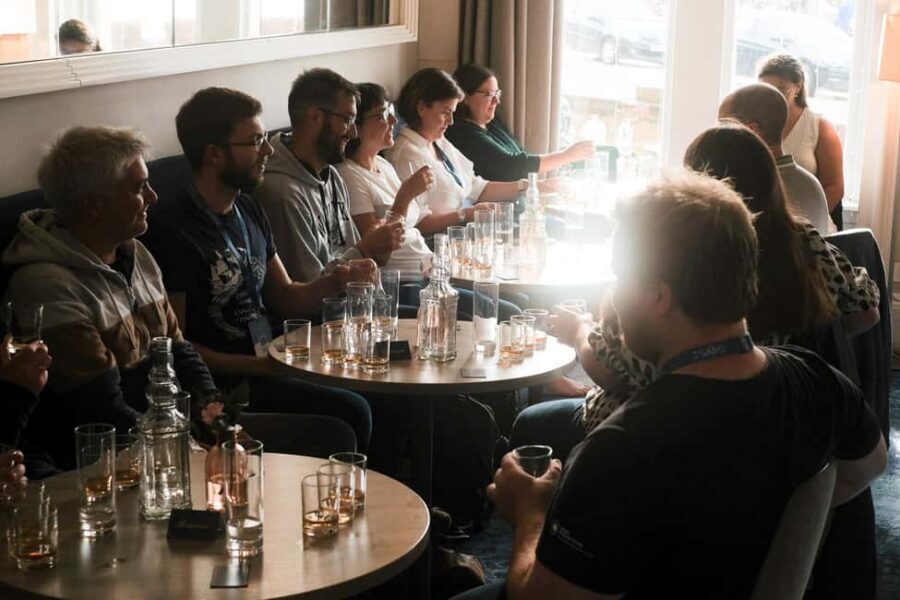 Oban: Classic Scottish Whisky Tasting - Why This Tasting Feels Different from an Oban Distillery Tour