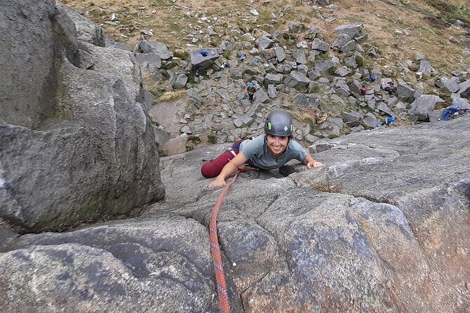 Outdoor Rock Climbing Taster Day in Peak District - Weather is part of the deal: plan for all conditions